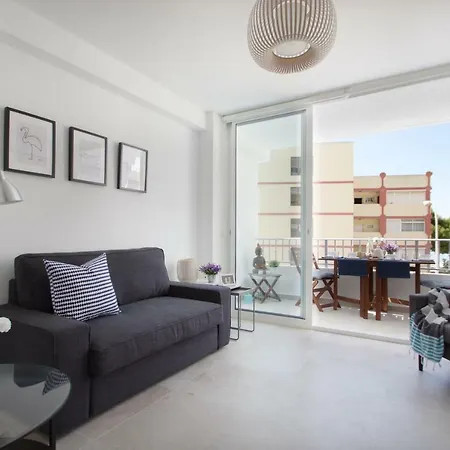 Apartment Hip & Cozy 2 *